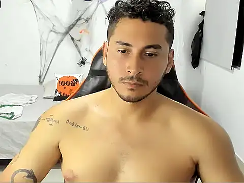 ashlan king online show from October 27, 2025, 8:02 pm