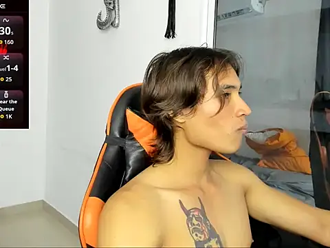 kenshi roa online show from October 15, 2025, 4:01 am