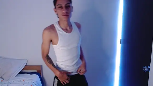 Snapshot of axel_davis_ chatting on October 8, 2025, 3:04 am axel davis online show from October 8, 2025, 3:04 am