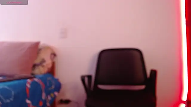 Snapshot of axel_davis_ chatting on October 10, 2025, 1:32 pm axel davis online show from October 10, 2025, 1:32 pm