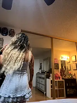 Chicagobabe online show from September 14, 2025, 6:12 am