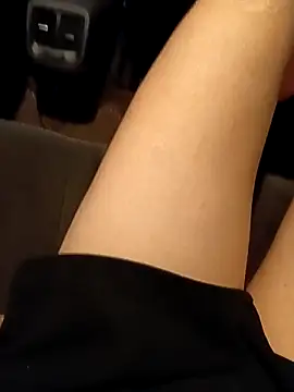 Jessical--Li online show from October 3, 2025, 6:16 pm