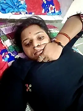 Snapshot of Hot_crety chatting on September 10, 2025, 2:33 am Hot crety online show from September 10, 2025, 2:33 am