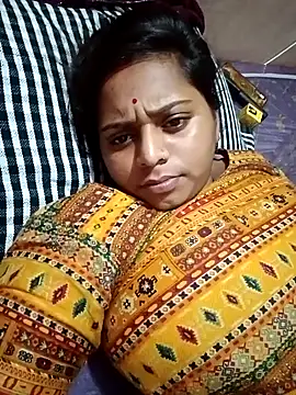 Snapshot of Hot_crety chatting on September 22, 2025, 3:19 am Hot crety online show from September 22, 2025, 3:19 am