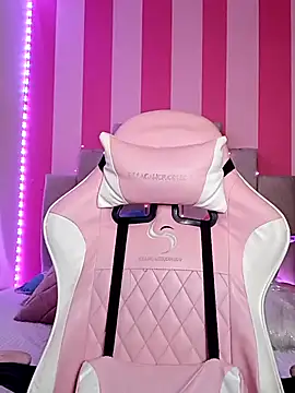 SweetAnya01 online show from November 14, 2025, 4:44 am