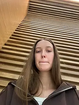 Snapshot of ElliRose chatting on November 30, 2025, 8:07 am ElliRose online show from November 30, 2025, 8:07 am