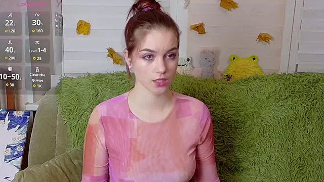 Snapshot of ElzaBlis chatting on October 31, 2025, 2:18 pm ElzaBlis online show from October 31, 2025, 2:18 pm