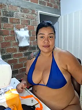 Snapshot of NARNYALABELLA chatting on October 3, 2025, 12:35 pm NARNYALABELLA online show from October 3, 2025, 12:35 pm