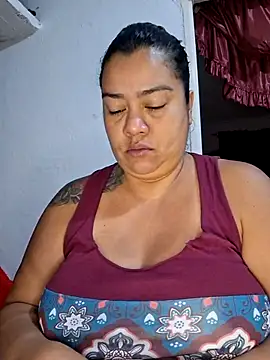 Snapshot of NARNYALABELLA chatting on October 21, 2025, 10:38 am NARNYALABELLA online show from October 21, 2025, 10:38 am