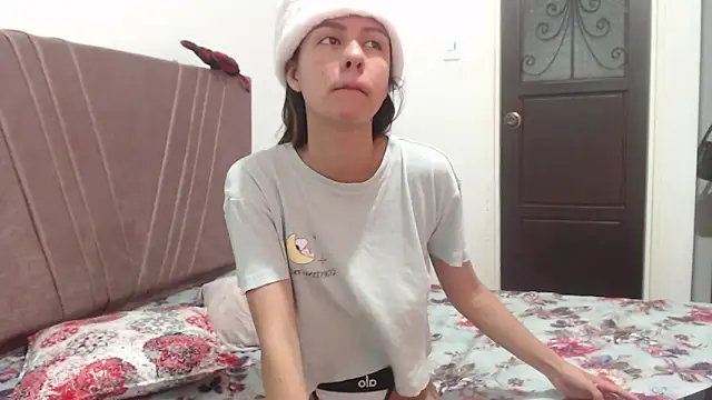 Snapshot of nathaly_jones_ chatting on December 4, 2025, 12:14 pm nathaly jones online show from December 4, 2025, 12:14 pm