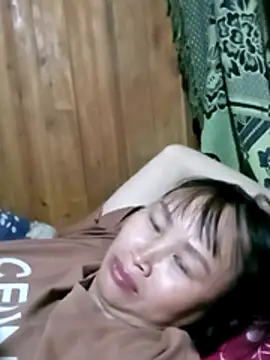 maple694 online show from October 29, 2025, 2:52 pm