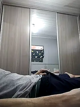 Snapshot of 12dery chatting on October 12, 2025, 7:24 pm 12dery online show from October 12, 2025, 7:24 pm