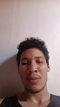 Snapshot of RuiMaddoox chatting on November 10, 2025, 7:46 pm RuiMaddoox online show from November 10, 2025, 7:46 pm