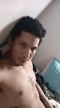 Snapshot of RuiMaddoox chatting on November 12, 2025, 5:13 pm RuiMaddoox online show from November 12, 2025, 5:13 pm