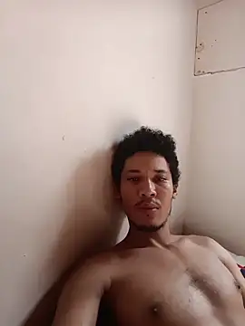 Snapshot of RuiMaddoox chatting on November 22, 2025, 2:16 pm RuiMaddoox online show from November 22, 2025, 2:16 pm