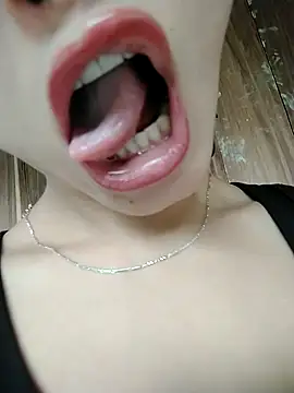 Snapshot of daisy_will chatting on October 3, 2025, 12:29 am daisy will online show from October 3, 2025, 12:29 am