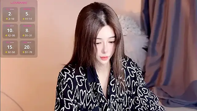 Tina-a online show from November 29, 2025, 12:19 pm