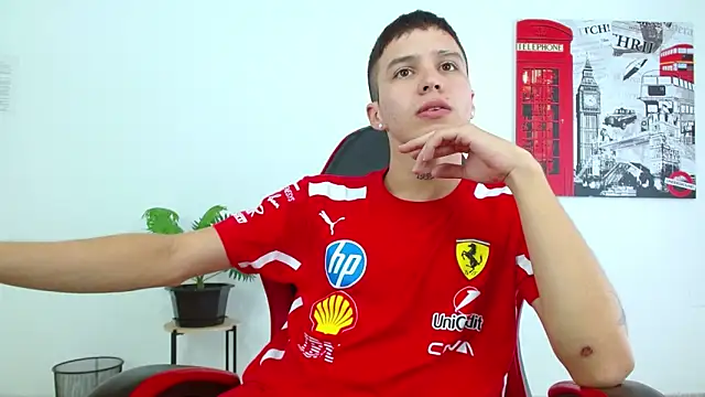 Cumandres18 online show from November 29, 2025, 2:20 pm