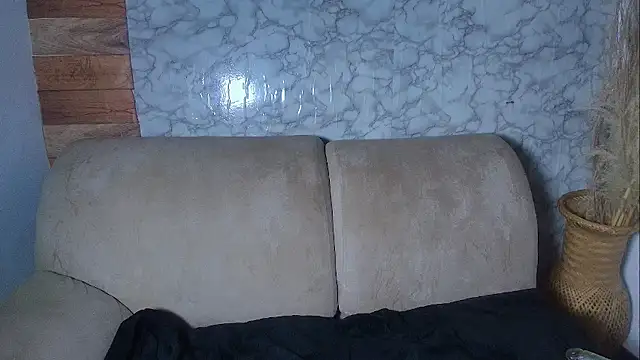 catalina santana20 online show from November 7, 2025, 2:39 pm