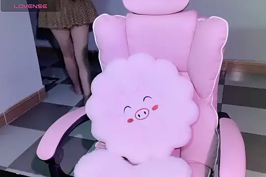 Snapshot of _AFang_ chatting on September 30, 2025, 7:41 pm AFang online show from September 30, 2025, 7:41 pm