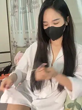 Snapshot of Dior_baby chatting on October 2, 2025, 6:42 am Dior baby online show from October 2, 2025, 6:42 am