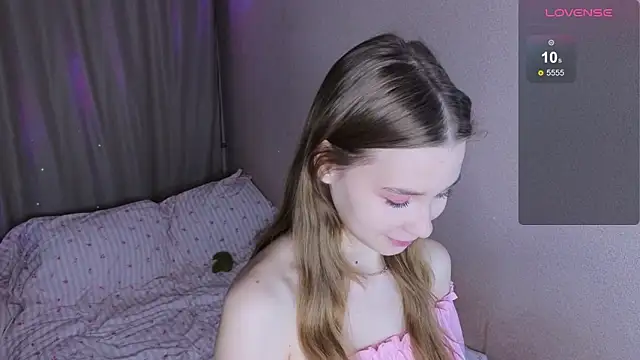 Snapshot of taddy_shy chatting on October 31, 2025, 2:51 pm taddy shy online show from October 31, 2025, 2:51 pm