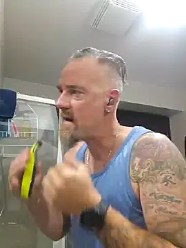 Snapshot of Alcura_x chatting on October 12, 2025, 11:42 am Alcura x online show from October 12, 2025, 11:42 am