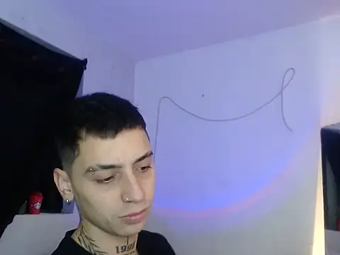 xalejo max online show from November 12, 2025, 7:24 pm