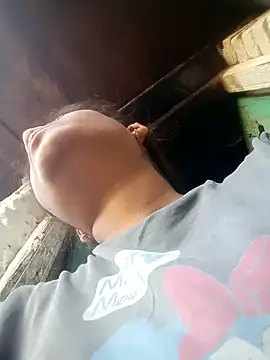 Hot siiii online show from September 11, 2025, 2:22 am