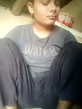 Hot siiii online show from September 14, 2025, 1:49 am