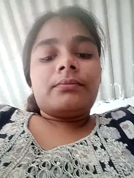 Hot siiii online show from September 29, 2025, 8:08 am