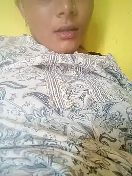 Hot siiii online show from October 3, 2025, 8:11 am