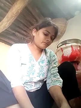 Hot siiii online show from December 5, 2025, 4:32 am