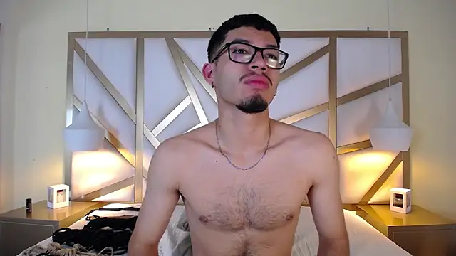 Snapshot of Jaxon_Carter chatting on November 19, 2025, 11:27 pm Jaxon Carter online show from November 19, 2025, 11:27 pm