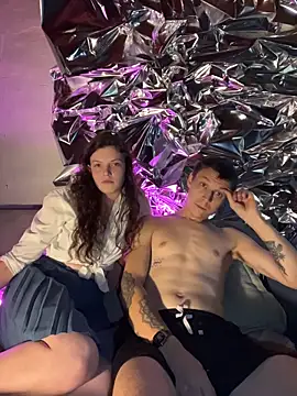 FoxStudioSex online show from December 17, 2025, 12:44 pm