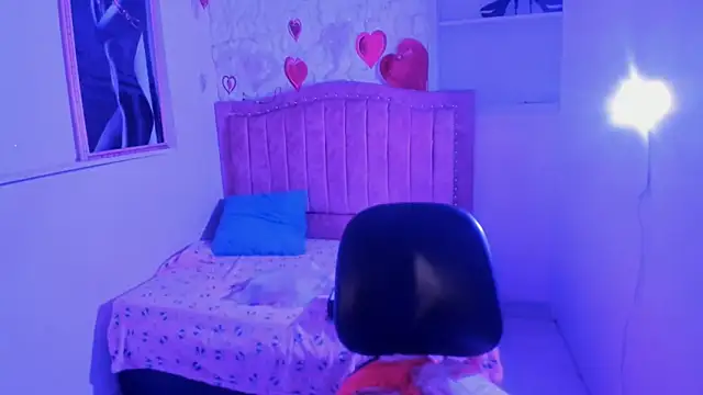 Snapshot of candela_ruiz chatting on September 12, 2025, 4:51 pm candela ruiz online show from September 12, 2025, 4:51 pm