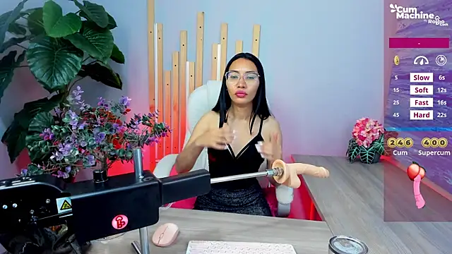 lucyy liiuu online show from September 9, 2025, 1:10 pm