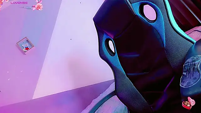 Snapshot of baby_rous chatting on November 26, 2025, 1:12 pm baby rous online show from November 26, 2025, 1:12 pm