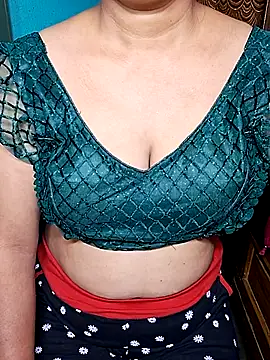 Snapshot of Mon-Shot9 chatting on September 9, 2025, 9:25 pm Mon-Shot9 online show from September 9, 2025, 9:25 pm