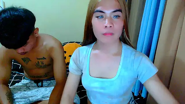 mikhaylahanderson online show from October 20, 2025, 1:33 pm