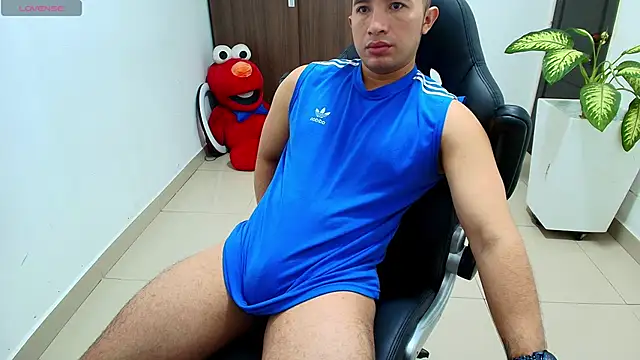 Snapshot of sebastian_oconnor77 chatting on September 18, 2025, 12:51 pm sebastian oconnor77 online show from September 18, 2025, 12:51 pm