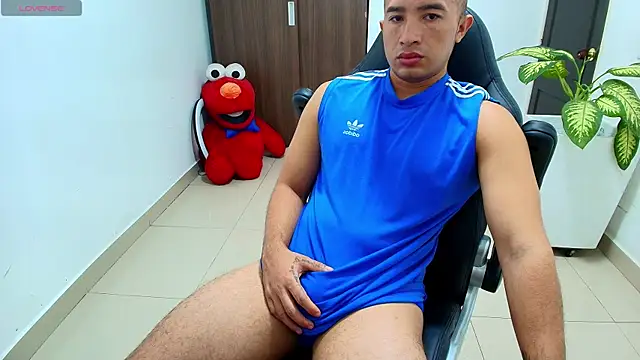 Snapshot of sebastian_oconnor77 chatting on September 29, 2025, 12:43 pm sebastian oconnor77 online show from September 29, 2025, 12:43 pm