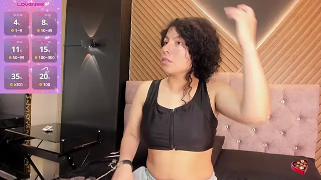 angelita martins online show from November 24, 2025, 8:41 pm