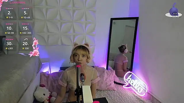 JuliethMoss online show from October 1, 2025, 8:26 pm