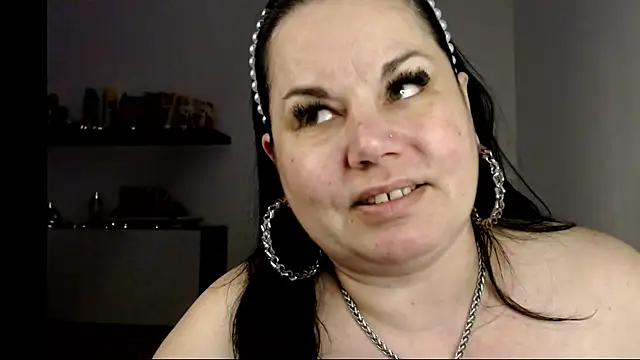 andreea2011 online show from November 29, 2025, 4:10 pm