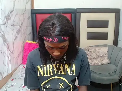 Lsnickykhanyile online show from December 15, 2025, 11:58 am