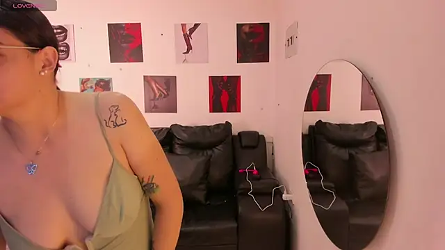 iam sammy 01 online show from November 23, 2025, 12:05 pm