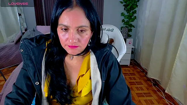 kataleya 29 online show from November 14, 2025, 8:29 pm