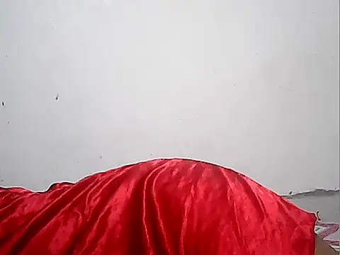 Juicy 69xx online show from December 13, 2025, 7:53 pm