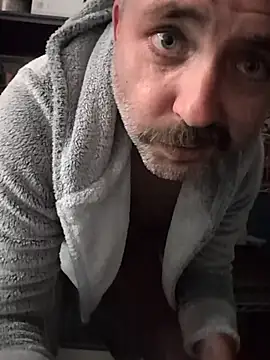 cloudymatt online show from November 14, 2025, 7:07 am